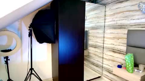 Snapshot of twinslovers_ chatting on November 15, 7:54 pm twinslovers_ online show from November 15, 7:54 pm