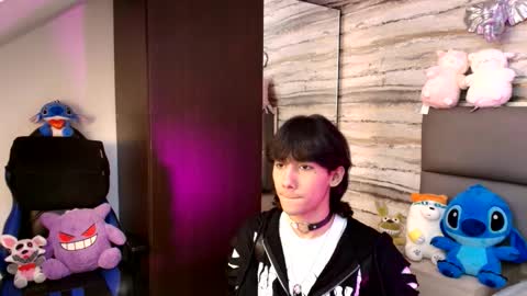 Snapshot of twinslovers_ chatting on November 29, 3:53 am twinslovers_ online show from November 29, 3:53 am