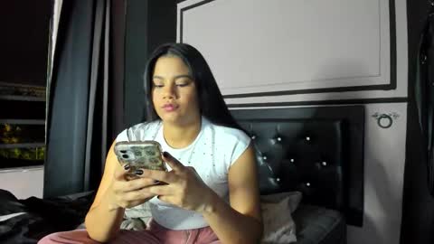 Clio  Tadeo online show from November 10, 12:31 am