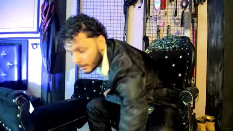 Clio  Tadeo online show from February 27, 10:10 pm