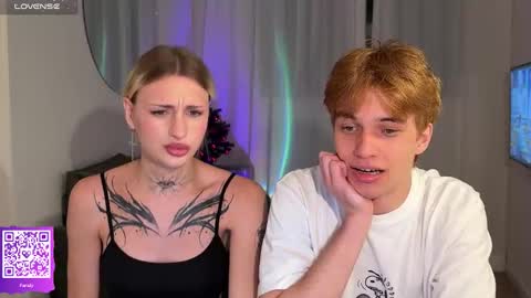 Molly and Nick online show from December 19, 6:59 pm