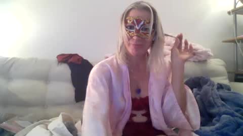 twoboobsonepenis online show from June 13, 3:15 am