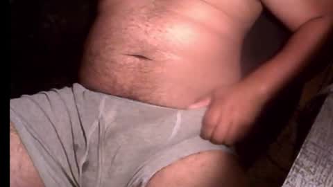 Snapshot of twohandedlongstroker chatting on May 4, 3:35 am biggg daddyyy online show from May 4, 3:35 am