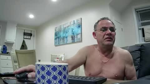 Twopeopleinlove online show from January 12, 10:42 am