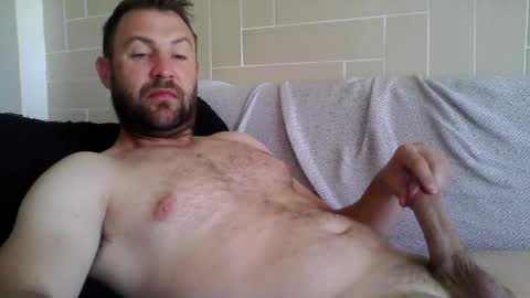 Snapshot of twotimethecharm chatting on December 14, 6:35 am Two Times online show from December 14, 6:35 am