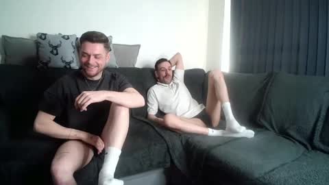 Snapshot of twotwinkhusbands chatting on April 24, 6:32 pm RyanRowan online show from April 24, 6:32 pm