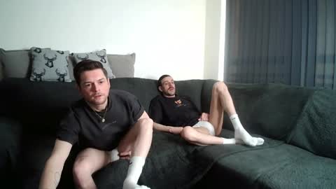 Snapshot of twotwinkhusbands chatting on May 24, 7:19 pm RyanRowan online show from May 24, 7:19 pm