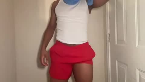 twunkiedreams online show from April 21, 11:38 am