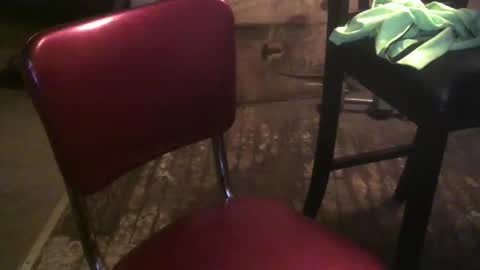 txhung1 online show from March 21, 4:50 am