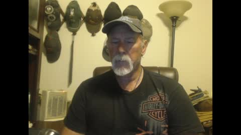 Snapshot of txlobo60 chatting on March 25, 12:16 am txlobo60 online show from March 25, 12:16 am