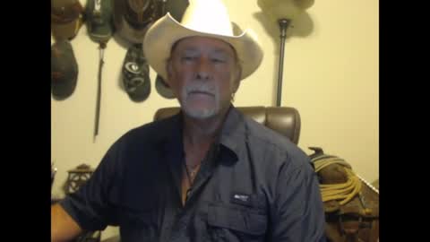 Snapshot of txlobo60 chatting on July 20, 11:29 pm txlobo60 online show from July 20, 11:29 pm