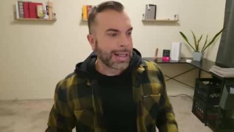 Snapshot of ty_lerdavid chatting on October 21, 7:14 pm TylerDavid online show from October 21, 7:14 pm