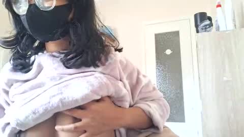 Snapshot of tyaca7748 chatting on March 14, 12:21 pm tyaca7748 online show from March 14, 12:21 pm