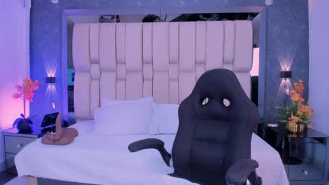  TYLA  online show from April 30, 3:46 am