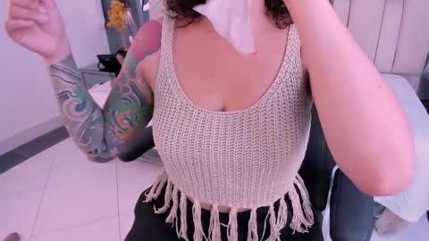 Snapshot of tyla_demon chatting on May 17, 3:37 am TYLA online show from May 17, 3:37 am