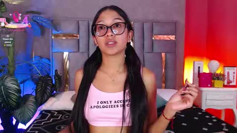 tyla_ks online show from December 2, 8:59 pm