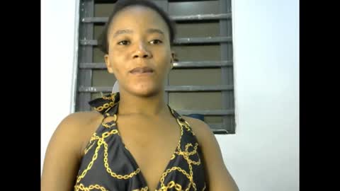 Snapshot of tylaluv chatting on October 5, 11:46 pm Jelena online show from October 5, 11:46 pm