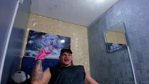 Snapshot of tyleer_scot chatting on May 20, 9:10 pm Tyleer Scot online show from May 20, 9:10 pm
