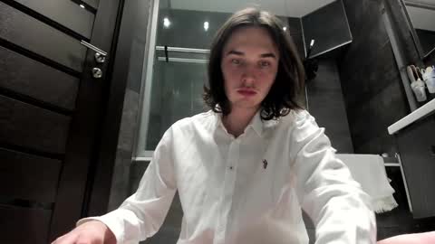Snapshot of tyler__johnson chatting on January 5, 1:56 am Tyler  johnson online show from January 5, 1:56 am