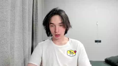 Snapshot of tyler__johnson chatting on January 24, 4:17 pm Tyler  johnson online show from January 24, 4:17 pm