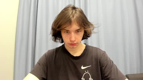 Snapshot of tyler__johnson chatting on January 27, 7:03 pm Tyler  johnson online show from January 27, 7:03 pm