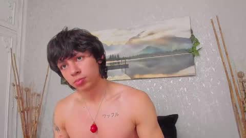 Snapshot of tyler_durtenn chatting on May 31, 3:41 pm Tyler online show from May 31, 3:41 pm