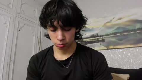 Snapshot of tyler_durtenn chatting on June 24, 4:00 am Tyler online show from June 24, 4:00 am