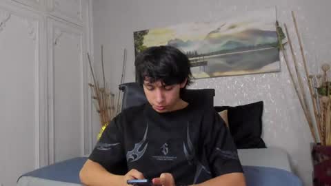 Snapshot of tyler_durtenn chatting on June 29, 4:30 am Tyler online show from June 29, 4:30 am