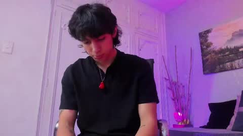 Snapshot of tyler_durtenn chatting on July 14, 2:38 am Tyler online show from July 14, 2:38 am