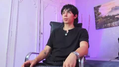 Snapshot of tyler_durtenn chatting on July 28, 3:24 am Tyler online show from July 28, 3:24 am