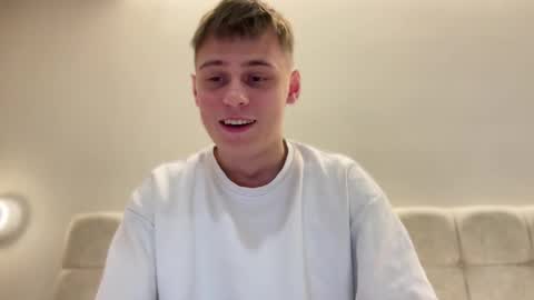 Snapshot of tyler_garrner chatting on September 12, 1:00 pm tyler_garrner online show from September 12, 1:00 pm