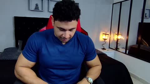 Snapshot of tyler_hank1 chatting on December 3, 12:06 pm tyler_hank1 online show from December 3, 12:06 pm