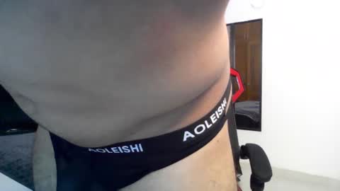 Snapshot of tyler_hank1 chatting on September 14, 1:10 pm tyler_hank1 online show from September 14, 1:10 pm