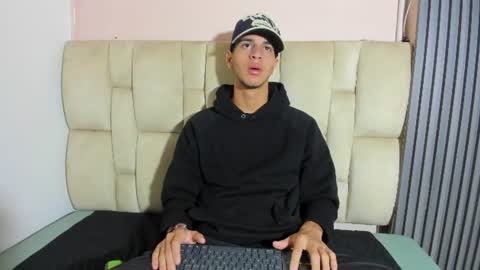 tyler_noir online show from June 27, 11:59 am