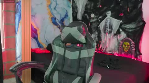 Tyler online show from October 11, 8:40 pm