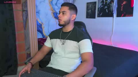 Tyler online show from November 12, 11:03 pm