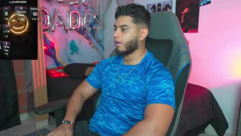Snapshot of tyler_price01 chatting on May 22, 1:02 am Tyler online show from May 22, 1:02 am