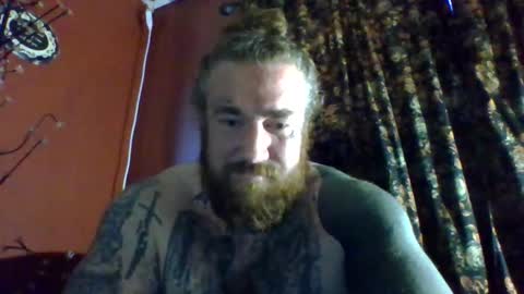 tylermorris12 online show from December 18, 3:18 pm