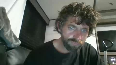 Snapshot of tylerweist727678265 chatting on April 12, 9:58 am tylerweist727678265 online show from April 12, 9:58 am