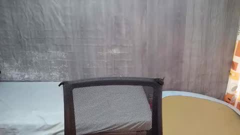 Snapshot of tyradine chatting on November 10, 7:40 am tyradine3 online show from November 10, 7:40 am