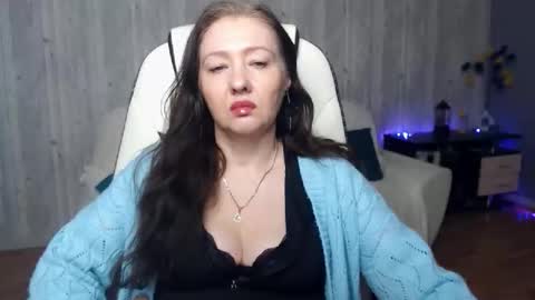 tyramories online show from December 15, 11:03 am