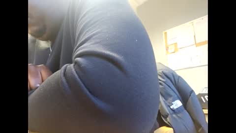 Snapshot of tyroneall chatting on January 2, 2:24 pm tyroneall online show from January 2, 2:24 pm