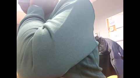 Snapshot of tyroneall chatting on January 31, 3:33 pm tyroneall online show from January 31, 3:33 pm