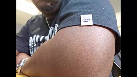 Snapshot of tyroneall chatting on September 23, 12:41 pm tyroneall online show from September 23, 12:41 pm