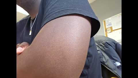 Snapshot of tyroneall chatting on October 30, 2:07 pm tyroneall online show from October 30, 2:07 pm