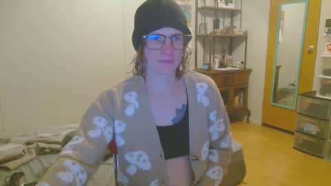 Snapshot of tyyyler93 chatting on February 1, 5:07 am TylerAlternative online show from February 1, 5:07 am