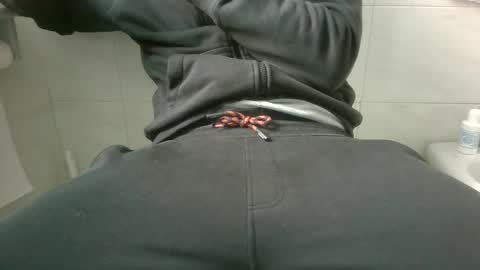 Snapshot of tznnmo chatting on March 23, 9:46 am Toh online show from March 23, 9:46 am