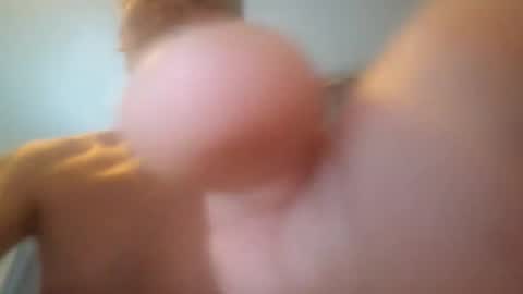 Snapshot of u2232739082 chatting on June 6, 12:32 pm u2232739082 online show from June 6, 12:32 pm