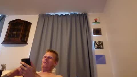 Snapshot of u2232739082 chatting on June 24, 7:18 am u2232739082 online show from June 24, 7:18 am