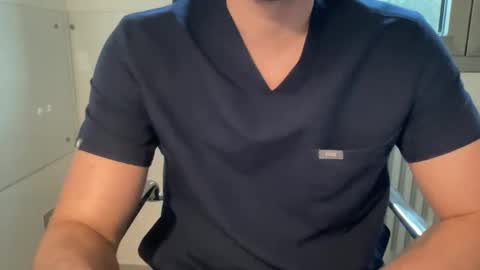 Snapshot of uddupugg chatting on February 23, 3:31 pm uddupugg online show from February 23, 3:31 pm